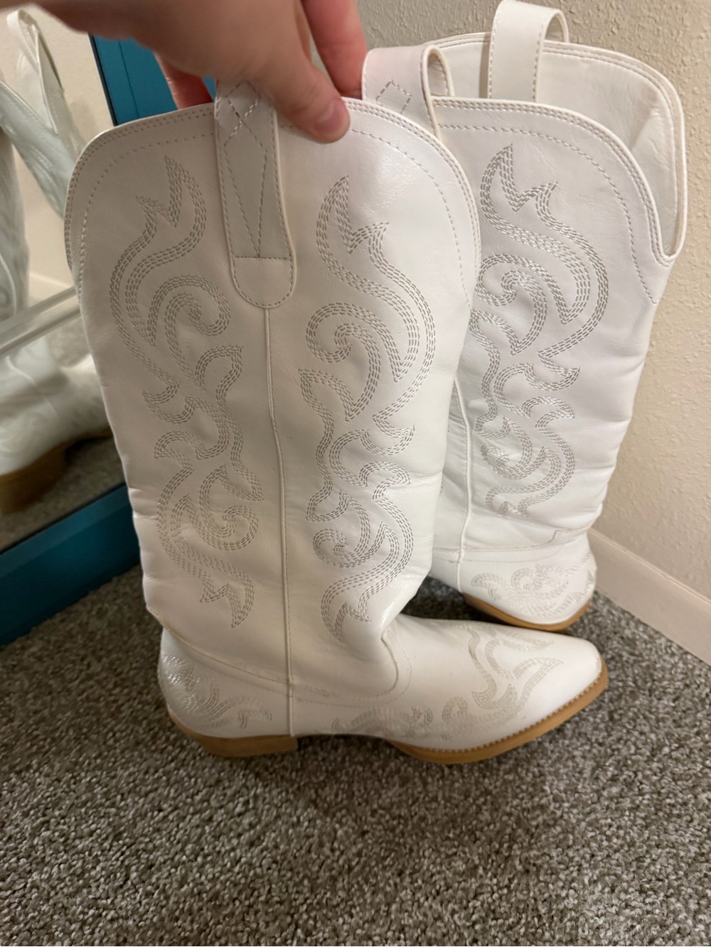 Women’s white synthetic leather boots - Picture 3 of 8
